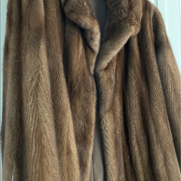 NWT Mink Fur Coat - Picture 12 of 13